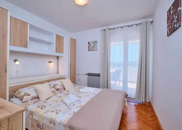 House Ruzica 3* 말리로시니